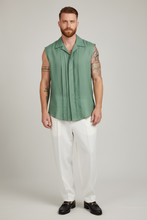 Cargar imagen en el visor de la galería, Camisa Yves SM (Lino Verde)