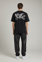 Cargar imagen en el visor de la galería, Camiseta Pegaso (Negro)