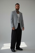 Cargar imagen en el visor de la galería, Saco Essential (Gris Perla)