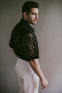Camisa Harris (encaje floral negro)