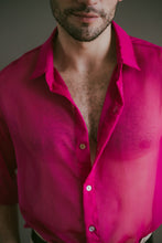 Cargar imagen en el visor de la galería, Camisa Harris (rosa eléctrico)